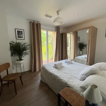 Pierre Blanche Le Calme A 5mn Du Centre * ニーム