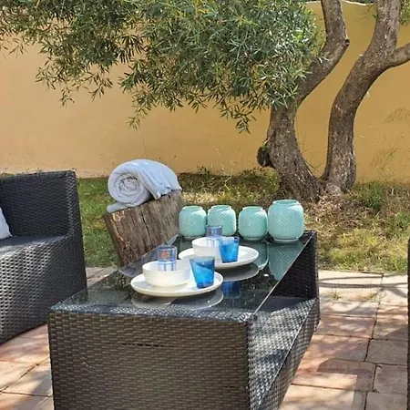 Pierre Blanche Le Calme A 5mn Du Centre * Nîmes