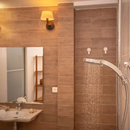 Villa Pierre Blanche Le Calme A 5mn Du Centre *