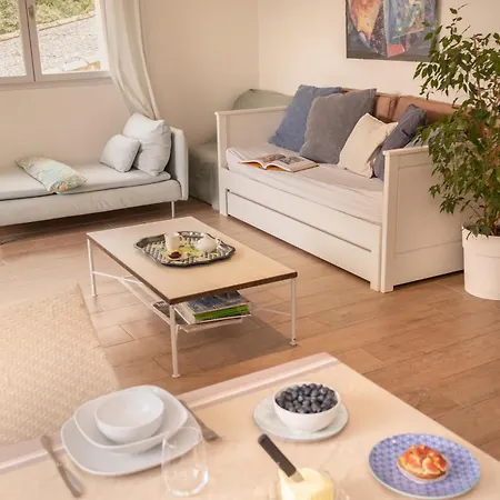 Pierre Blanche Le Calme A 5mn Du Centre Willa