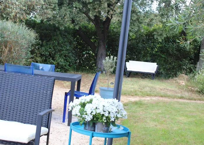 Pierre Blanche Le Calme A 5mn Du Centre Willa