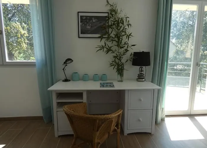 Willa Pierre Blanche Le Calme A 5mn Du Centre