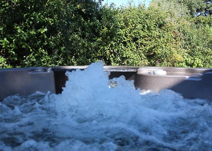 Pierre Blanche Le Calme A 5mn Du Centre Nîmes