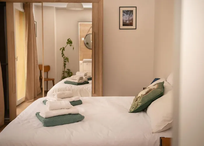 Pierre Blanche Le Calme A 5mn Du Centre Willa Nîmes