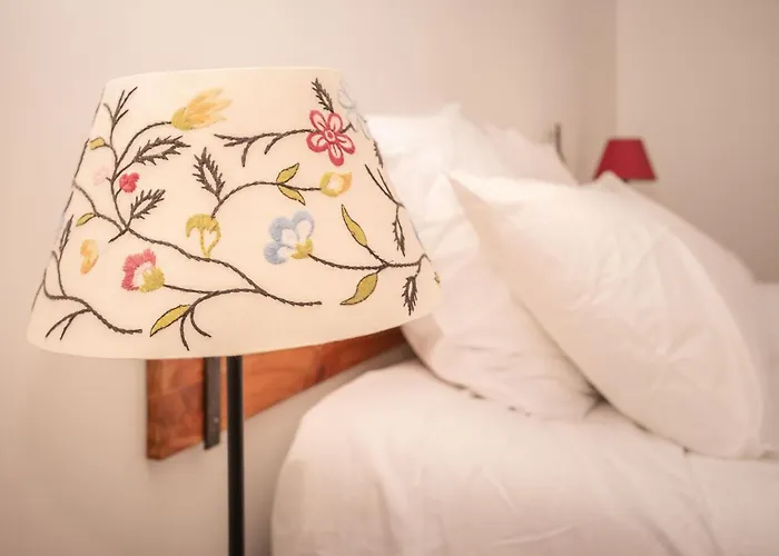 Pierre Blanche Le Calme A 5mn Du Centre Willa