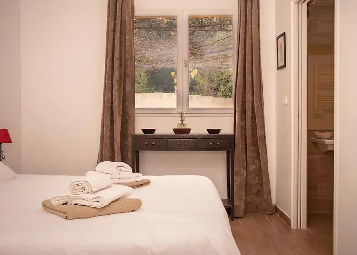 Willa Pierre Blanche Le Calme A 5mn Du Centre *